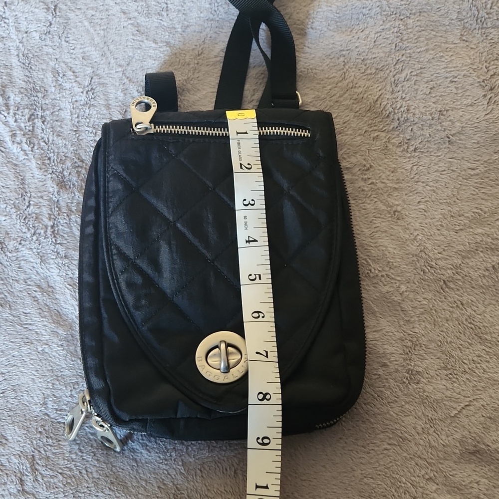 Baggallini Black Quilted Crossbody Bag - Picture 7 of 7